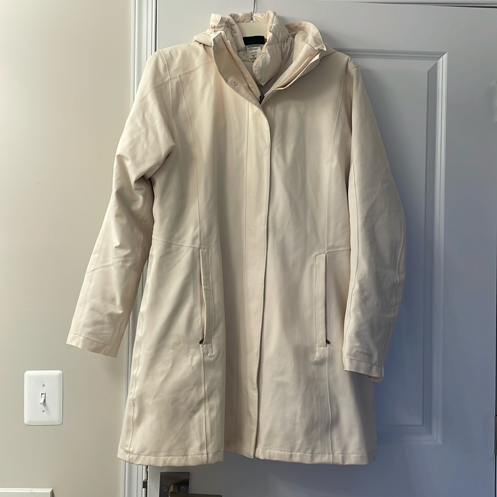 Patagonia Tres 3-in-1 Parka H2nO Full Zip with Puffer & Hooded Shell Off-White